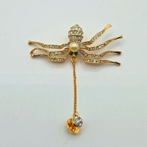 Vintage Gold Tone Spider Brooch Rhinestones Emerald Green Eyes Pearl